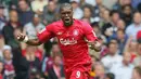 Djibril Cisse - Pemain dengan gaya rambut unik ini merupakan bomber yang membawa Liverpool menjuarai Liga Champions 2005 di Istanbul. Pria berkebangsaan Prancis itu tak segan mewarnai hingga mengukir rambut demi penampilan. (AFP/Paul Ellis)