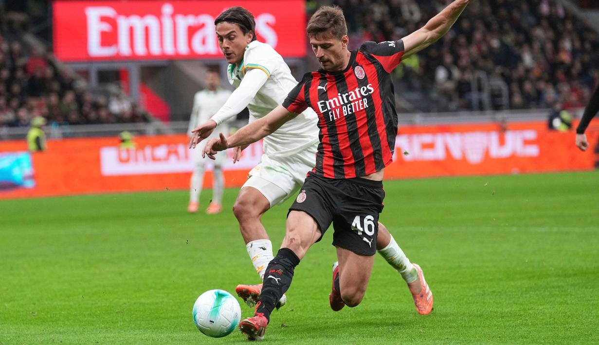 Kekalahan 0-1 dari AC Milan membuat AS Roma turun ke peringkat empat dan membuat persaingan empat besar Liga Italia semakin panas. (AP Photo/Antonio Calanni)