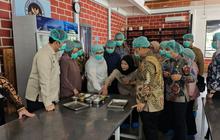 Kasus Keracunan & Kontroversi Food Tray Babi: Mengapa Kehadiran Penyelia Halal di Dapur SPPG Mendesak?