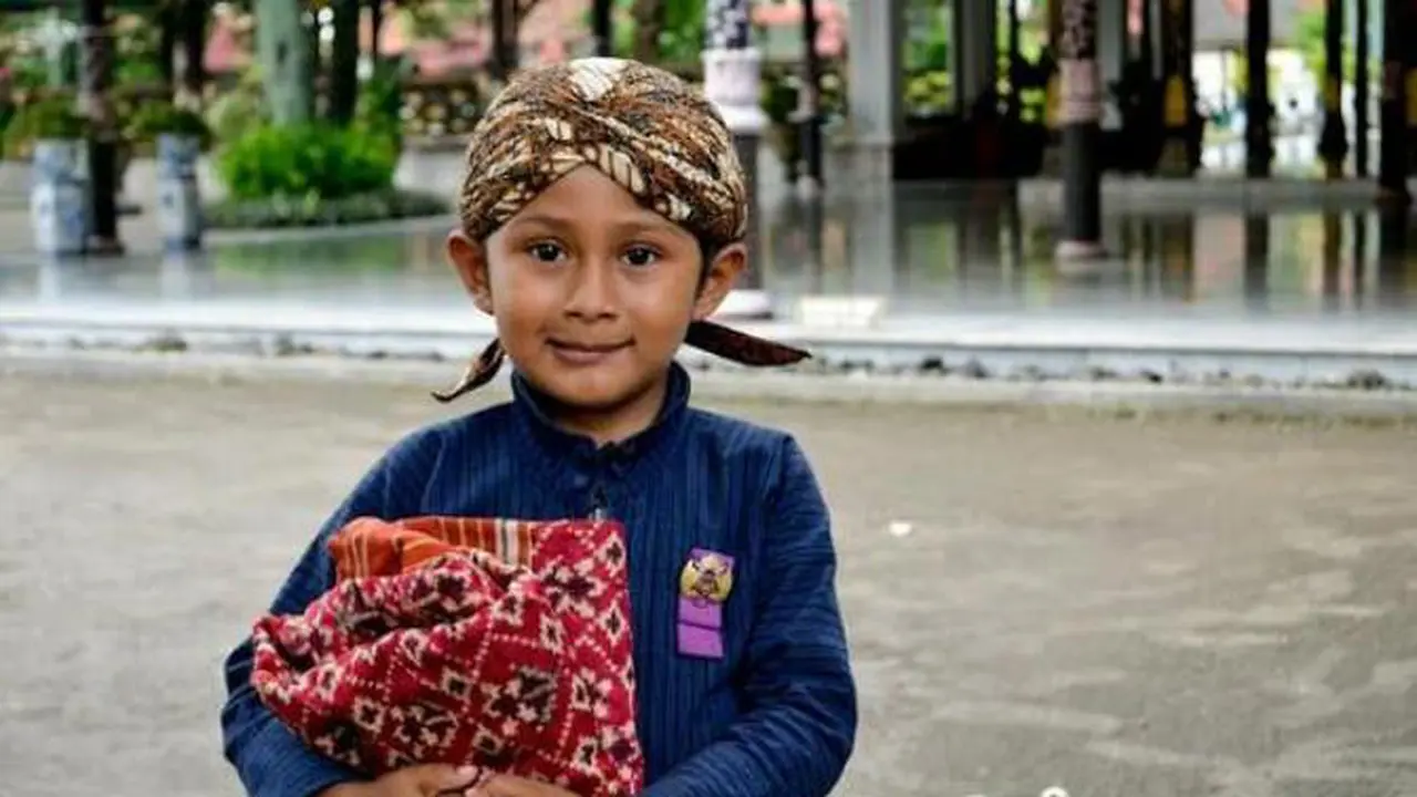 Riski Kuncoro Manik, Abdi Dalem Termuda di Sejarah Keraton Yogya