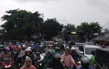 Transjakarta Koridor 13 Terlambat Parah Akibat Banjir Jakarta Pagi Ini