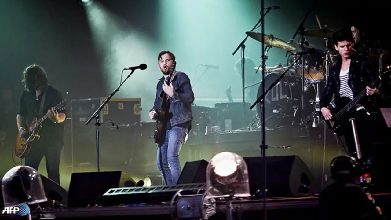 kings-of-leon-130811b.jpg