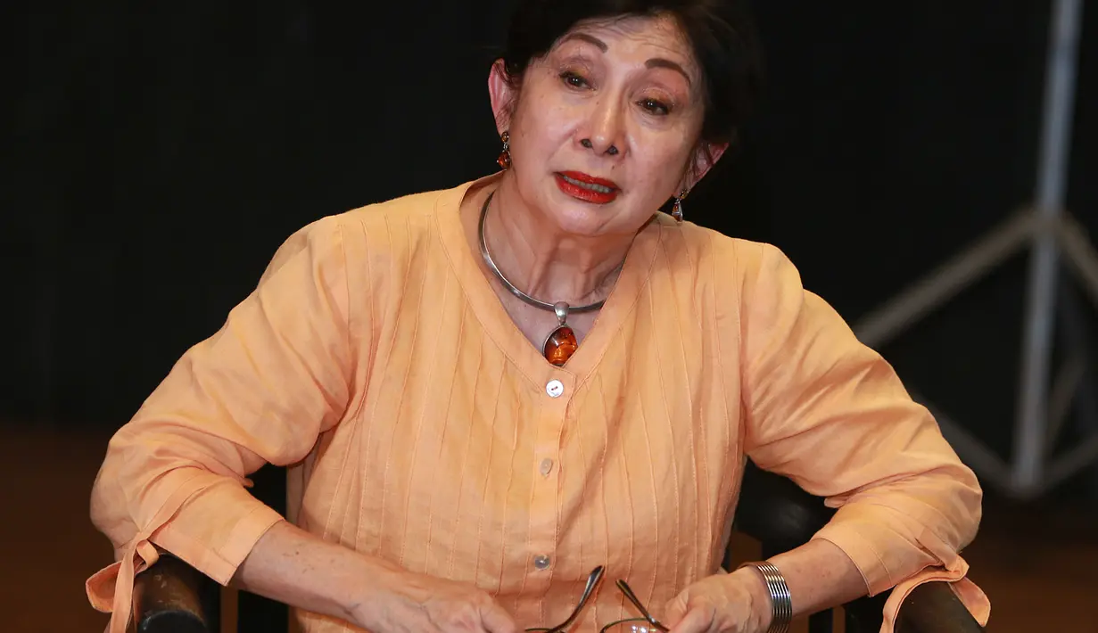 Teguh Karya selalu serius dalam bekerja dan mencintai pekerjaannya, hal tersebut menjadi kunci berkarya baginya. Bahkan menurut Niniek L Karim, Teguh Karya merasa bedosa jika tidak bisa memuaskan penontonnya. (Deki Prayoga/Bintang.com)