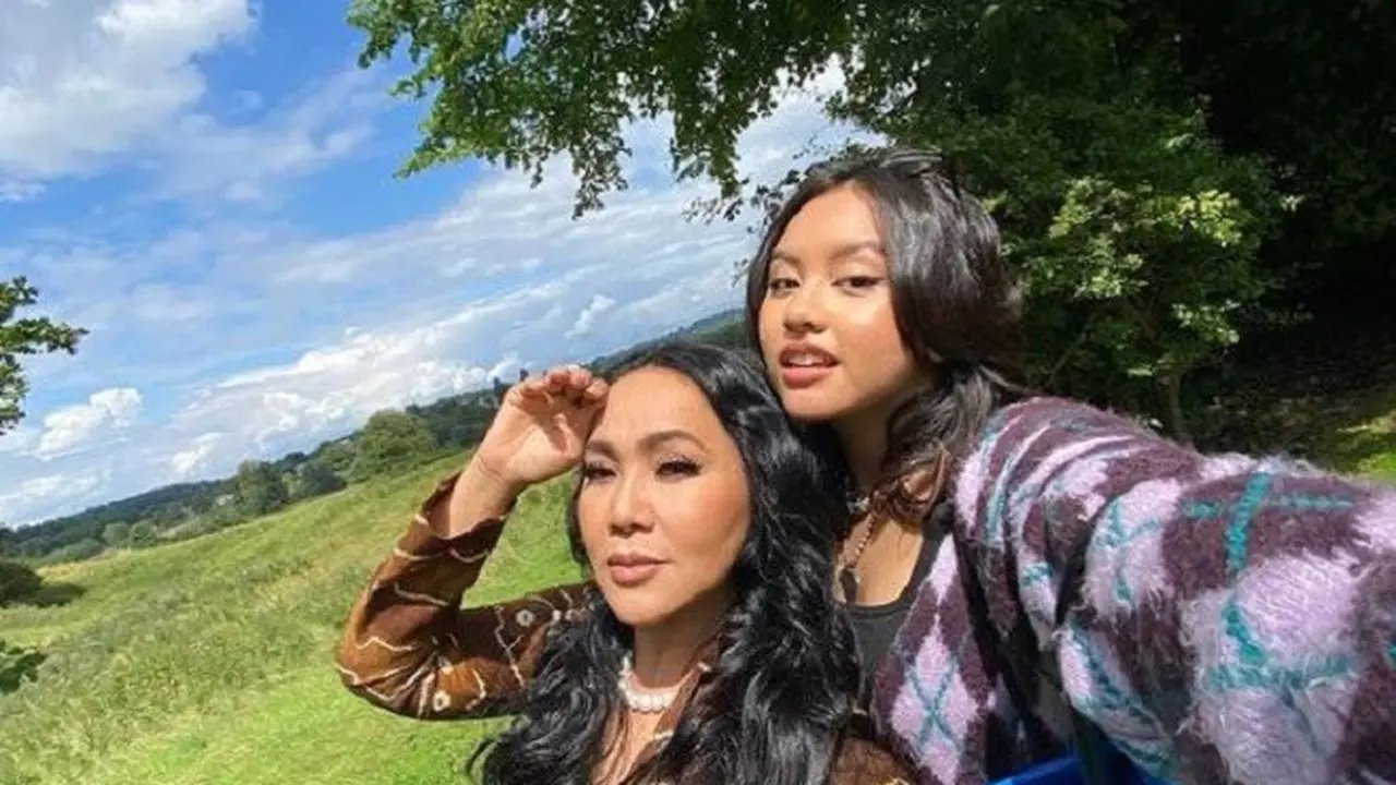 Dewi Gita (Foto: Instagram/@dewigita01)