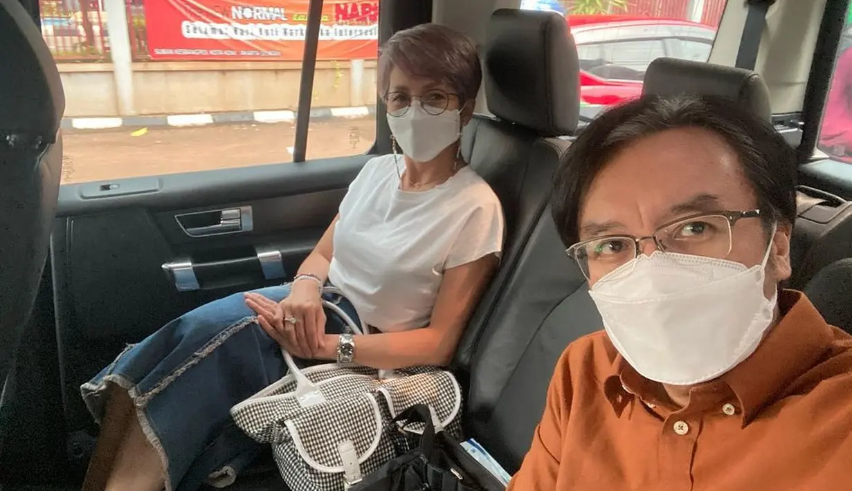 Ari Lasso dan Vitta Dessy Catur Purnama (Instagram/ari_lasso)