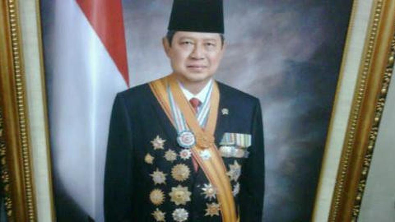 Perusakan foto Presiden SBY di Gedung DPR