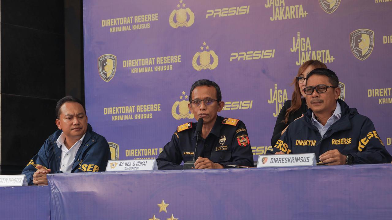 Kantor Pelayanan Utama Bea dan Cukai Tipe A Tanjung Priok bersama Polda Metro Jaya menggelar konferensi pers terkait pengungkapan kasus penyelundupan merkuri