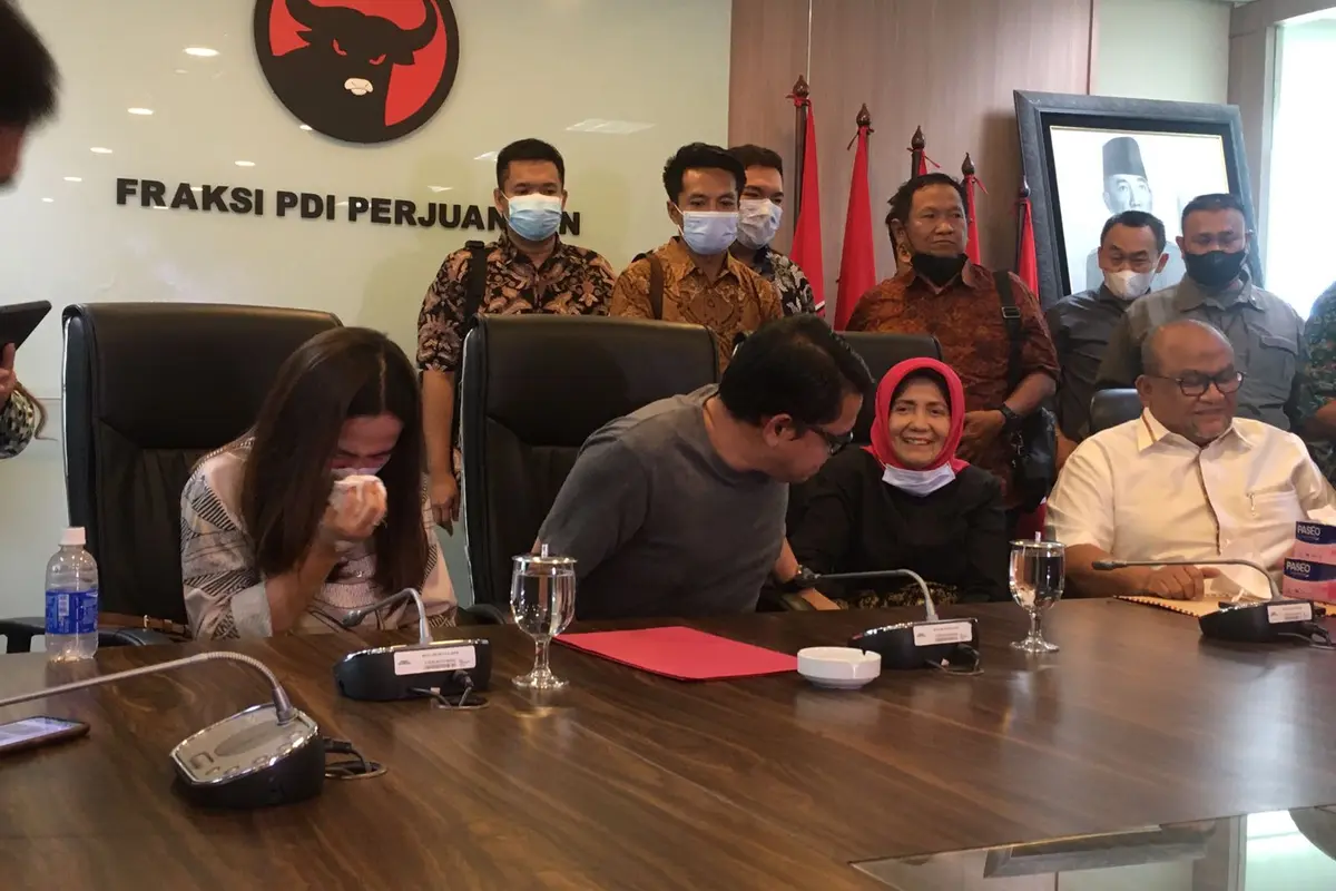 Anggiat Pasaribu minta maaf ke Arteria Dahlan dan ibundanya