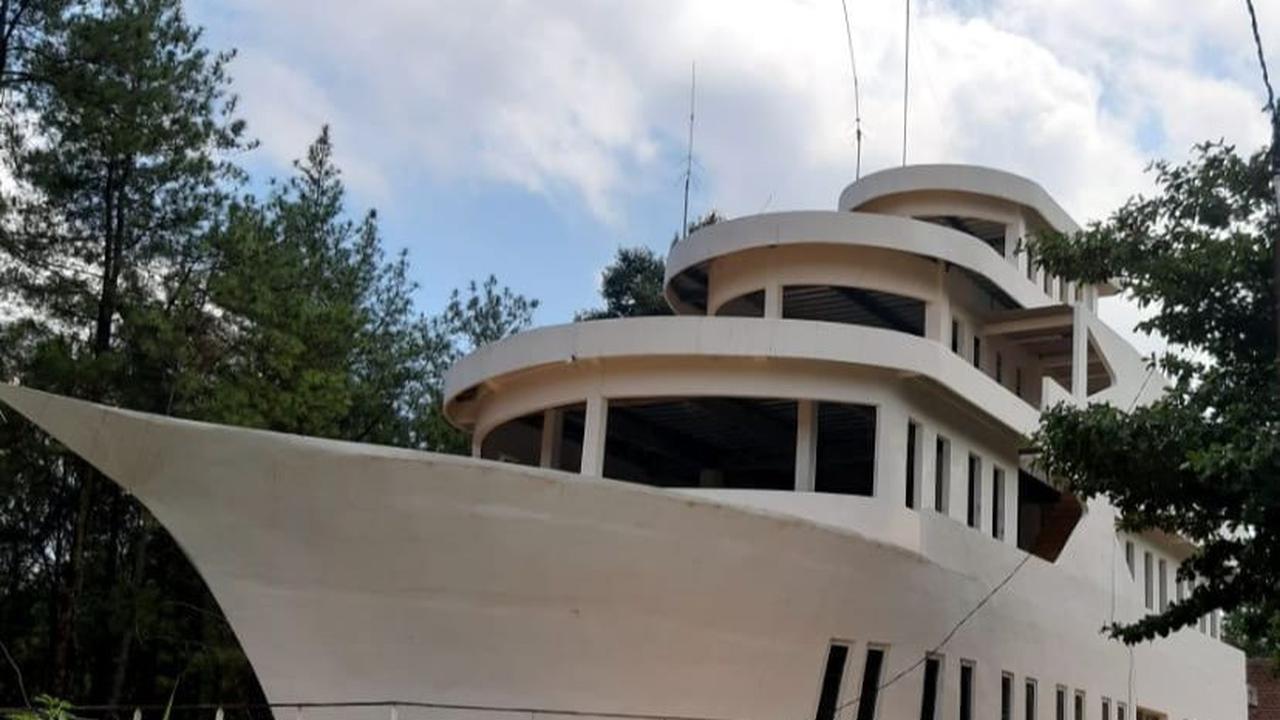 Masjid Kapal Pesiar