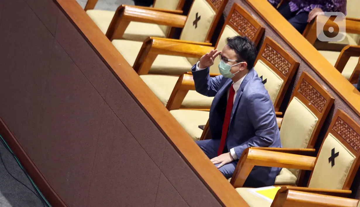 Wakil Menteri Perdagangan Jerry Sambuaga saat sidang paripurna DPR di Jakarta, Selasa (23/3/2021). DPR menunda Pembicaraan Tingkat II/Pengambilan Keputusan RUU Pengesahan Persetujuan Kemitraan Ekonomi Komprehensif Antara Republik Indonesia dan Negara-Negara EFTA. (Liputan6.com/Angga Yuniar)