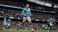 Pemain Manchester City Erling Haaland merayakan gol pada laga Premier League/Liga Inggris antara Man City vs Brentford di Manchester, Sabtu, 9 Mei 2026. (AP Photo/Dave Thompson)