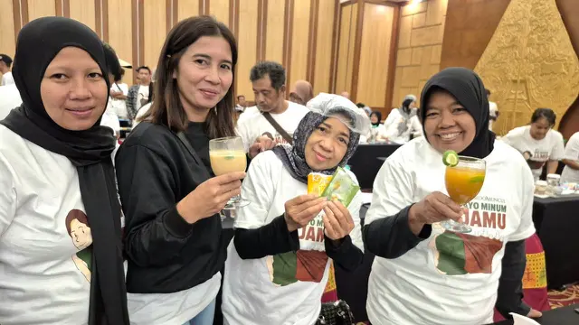 Gerakan 1.000 Angkringan Sido Muncul Bekali Pelaku Usaha agar Jamu Makin Dikenal