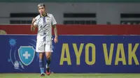 Pemain PSIS Semarang, Jonathan Cantillana merayakan gol ketiga timnya ke gawang Persebaya Surabaya dalam laga pekan ke-6 BRI Liga 1 2021/2022 di Stadion Wibawa Mukti, Cikarang, Minggu (03/10/2021). (Bola.com/Bagaskara Lazuardi)