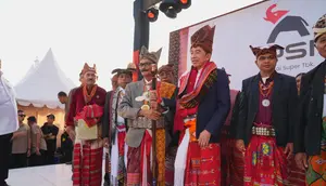Jokowi Dinobatkan Jadi Raja Timor