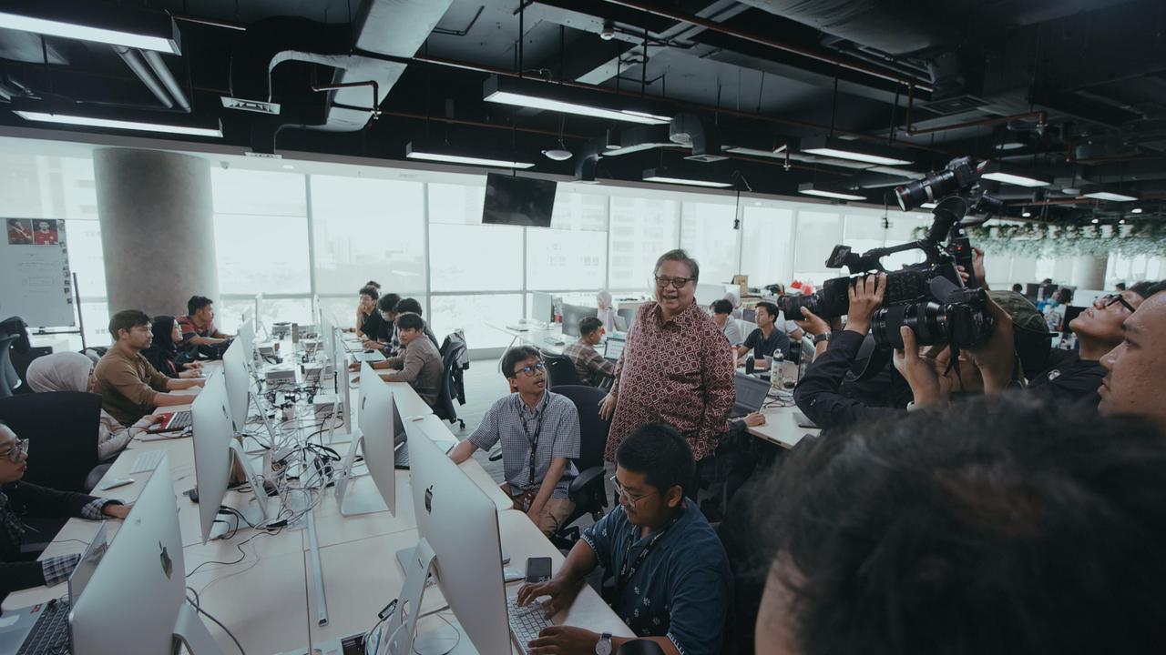 Menko Airlangga Dorong Pemanfaatan AI di Vidio melalui Program Magang Nasional di Ekosistem Emtek