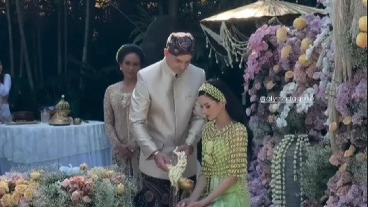 Potret Cantik Menawan Alyssa Daguise di Momen Siraman Jelang Pernikahan, Aura Pengantin Kian Bersinar