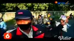 Kecelakaan sepeda motor yang ditabrak mobil pikap di jalur selatan Probolinggo - Lumajang pada Selasa (10/8) sore. Pengendara motor Anas Wijayanto dan anaknya berusia 3 tahun Fariz Maulana tewas seketika, sedangkan anak perempuan Aprilia Wijayanti 12...