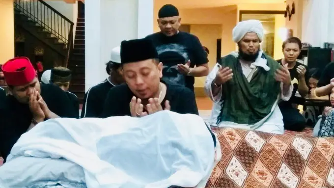 [Bintang] Istri Opick Meninggal Dunia