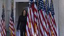 Wakil Presiden Amerika Serikat (AS) yang juga kandidat calon presiden dari Partai Demokrat, Kamala Harris tiba untuk berbicara di Universitas Howard di Washington DC, pada Rabu 6 November 2024. (Brendan SMIALOWSKI/AFP)