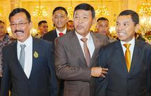 Kompak Eks Kapolri Idham Azis & Anaknya Peraih Adhi Makayasa, Tampil Kece Pakai Jas-Dasi