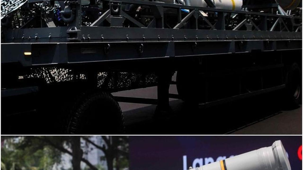 FOTO: Sangarnya Penampakan Rudal Yakhont hingga Exocet Milik TNI Getarkan Jalan Protokol Jakarta Jelang HUT ke-78 Tentara Nasional Indonesia