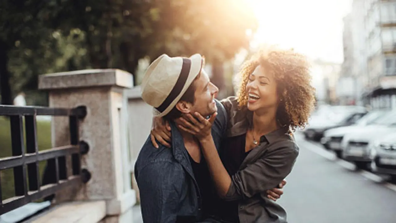 Mau Beda, Ini Tips Foto Pre-Wedding dengan Kasual