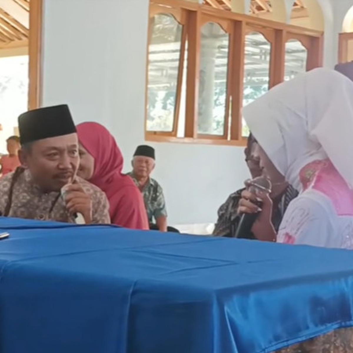 Pernikahan Beda Usia 33 Tahun