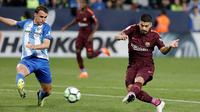 Luis Suarez menyumbangkan satu gol saat Barcelona menang 2-0 atas Malaga pada laga pekan ke-28 La Liga Spanyol, di Estadio La Rosaleda, Sabtu (10/3/2018) waktu setempat. (AP Photo/M.Pozo)