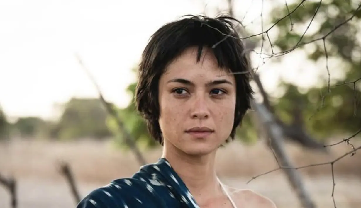 Mariana Renata juga memiliki gaya riasan yang begitu sederhana.