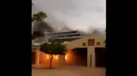 VIDEO: Protes Biaya Kuliah, Mahasiswa Afrika Selatan Bakar Kampus