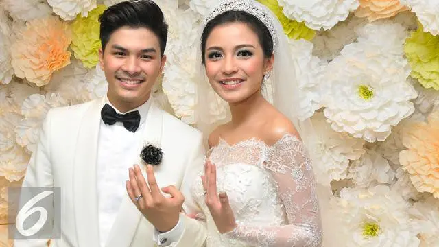 14 Tahun Bersama, Ini 6 Potret Perjalanan Cinta Chelsea Olivia dan Glenn Alinskie