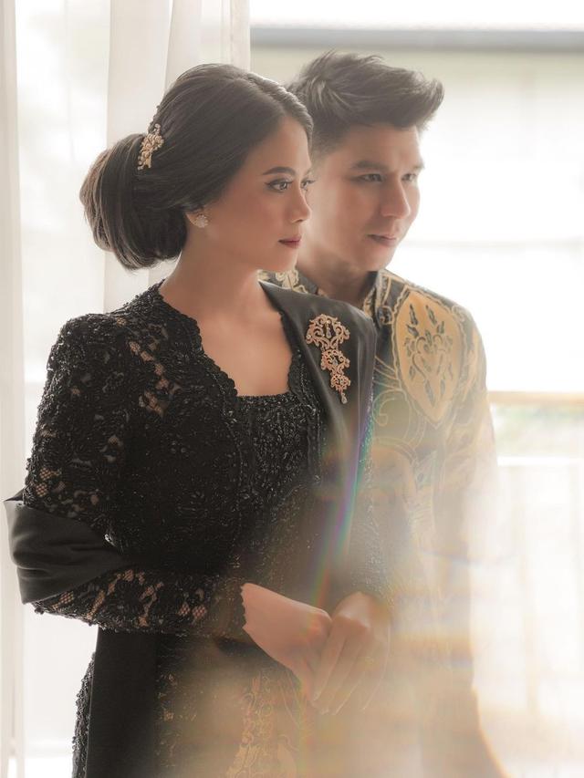 6 Momen Lamaran Ifan Govinda dan Clarine Dieta, Digelar dengan Adat Jawa