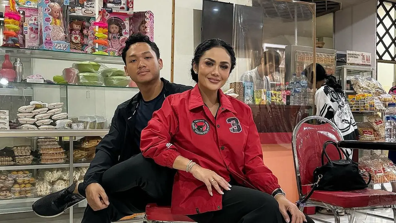 Krisdayanti dan Azriel Hermansyah