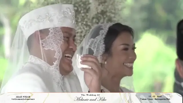 Pernikahan Melanie Putria dan Aldico Sapardan. (Tangkapan Layar YouTube/  Fit with MeL - by Melanie Putria)