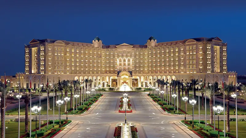 The Ritz-Carlton Riyadh, hotel yang dijadikan tempat menahan para pangeran dan elite politik Arab Saudi yang diringkus oleh komite anti korupsi Saudi yang dipimpin Putra Mahkota Pangeran Mohammed Bin Salman (sumber: The Ritz-Carlton)