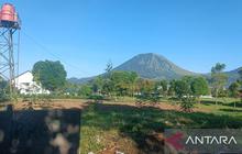Badan Geologi KESDM Ungkap Dominasi Kegempaan Vulkanik Dangkal dalam Aktivitas Gunung Lokon