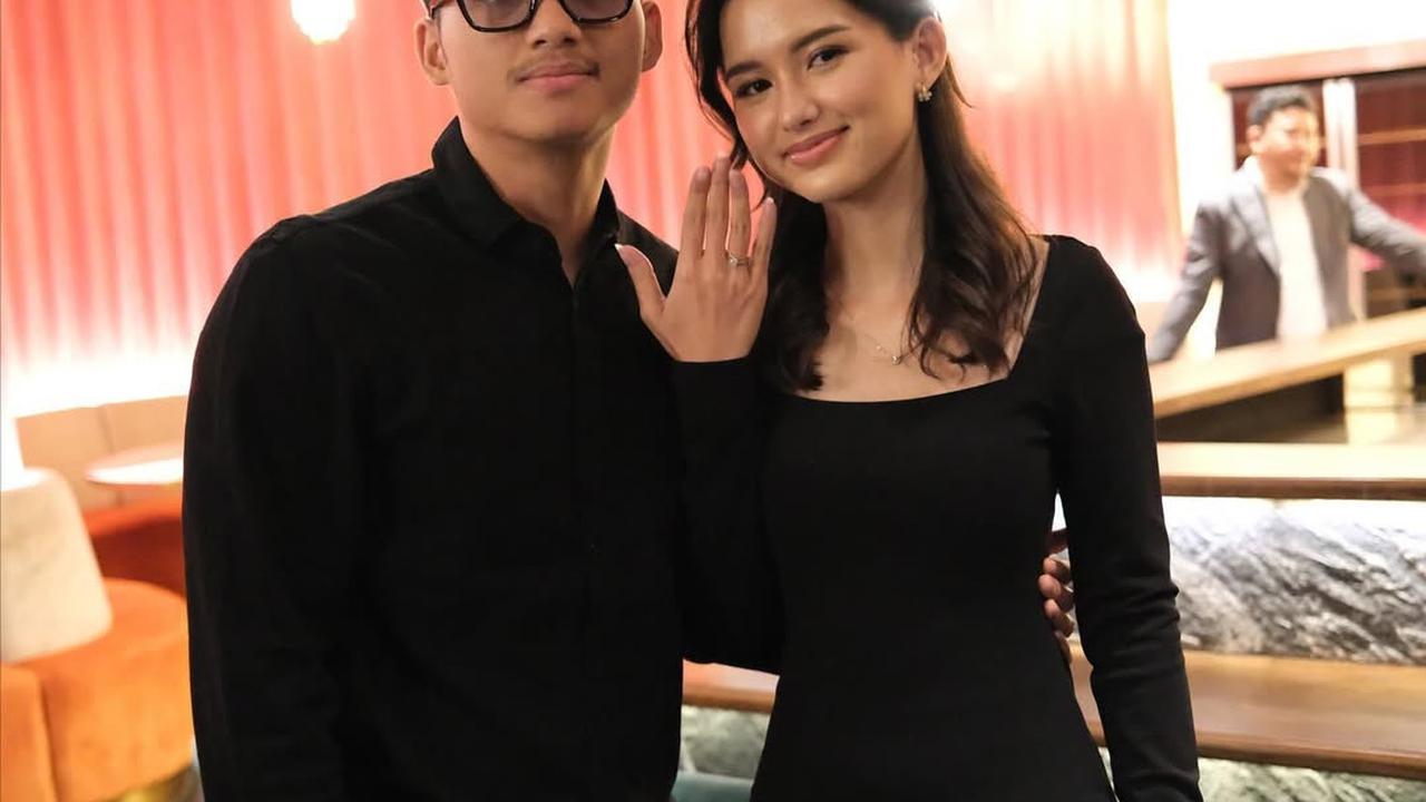 7 Artis yang Lamaran di 2024, dari Azriel Hermansyah-Sarah Menzel hingga Al Ghazali-Alyssa Daguise