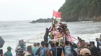 Wujud Syukur Nelayan Banyuwangi dalam Ritual Petik Laut Lampon