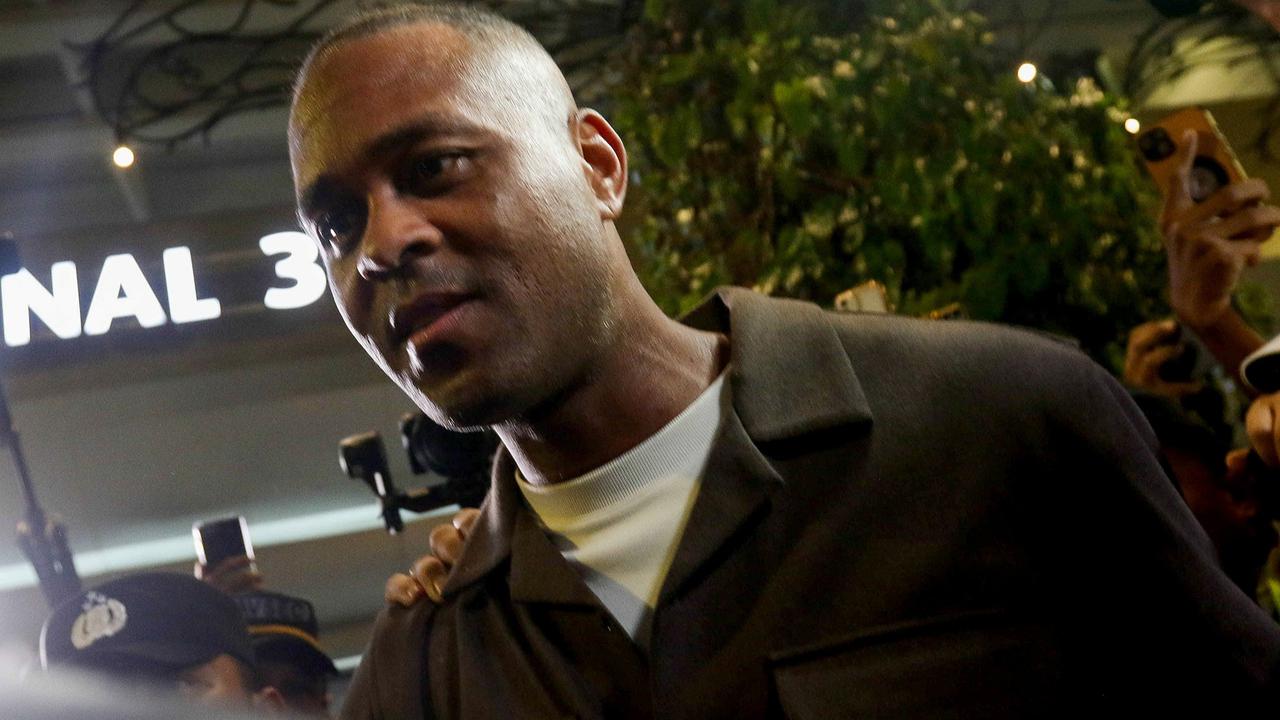 Foto: Momen Patrick Kluivert Tiba di Indonesia