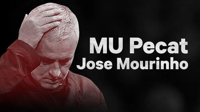 Manchester United resmi pecat Jose Mourinho.