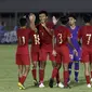 Timnas Indonesia U-16 berselebrasi saat melawan Brunei Darussalam di Stadion Madya, Jakarta, dalam penyisihan Grup G kualifikasi Piala AFC U-16 2020, Jumat (20/9/2019). (Bola.com/Yoppy Renato)