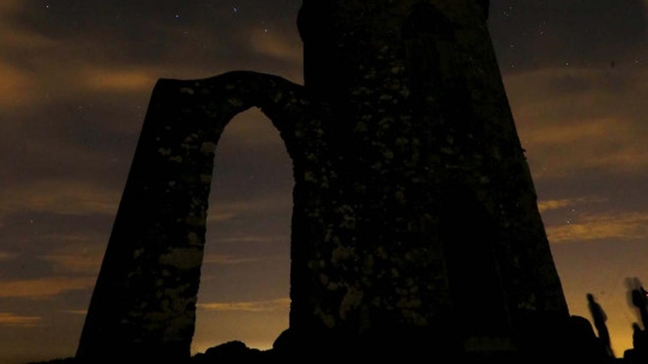 Keindahan hujan meteor berpadu Galaksi Bima Sakti hiasi langit dunia
