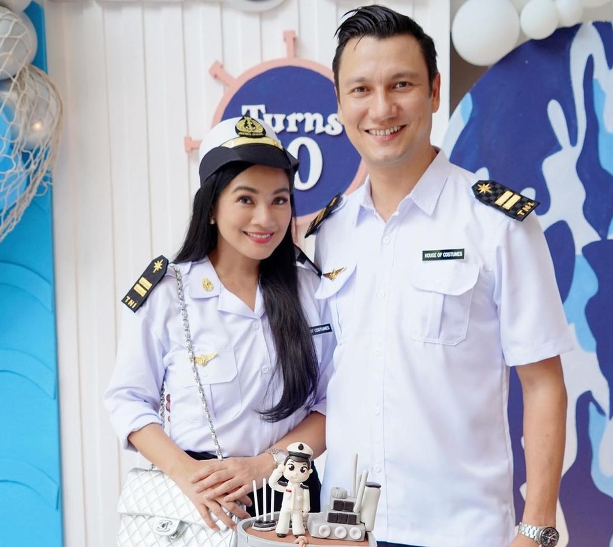 Titi Kamal dan Christian Sugiono Tampak Kompak