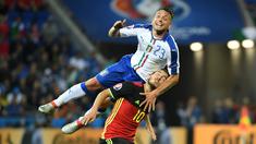 Emanuele Giaccherini mencetak satu gol dan berperan besar dalam tim Italia saat mengalahkan Belgia, (13/6/2016). (AFP/Emmanuel Dunand)
