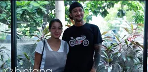 Maraknya kasus kejahatan terhadap anak, Tora Sudiro merasa khawatir dengan kelima anak perempuannya. Tora berusaha menjadi pendengar yang baik untuk sang anak, agar selalu adanya komunikasi yang baik juga.