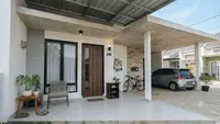 12 Barang yang Sebaiknya Selalu Ada di Teras Rumah, Praktis untuk Kebutuhan Harian