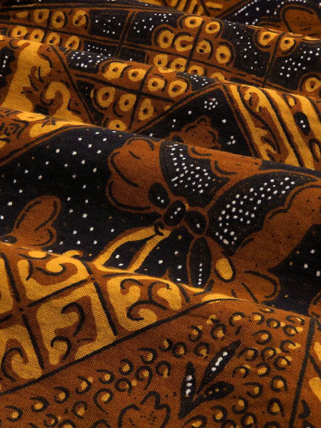 Brand Fashion Asal New York Rilis Kemeja Mirip Motif Batik Indonesia, Dijual Rp3,9 Juta