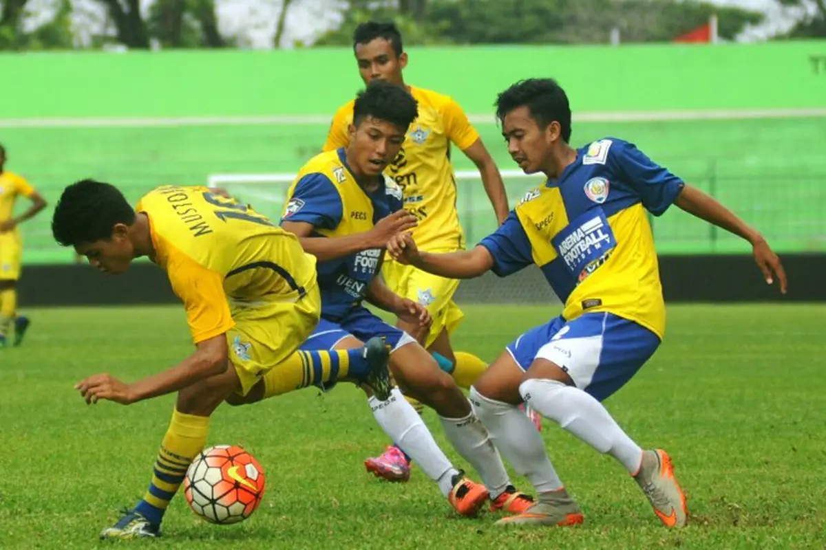 Arema U-21 vs Persegres GU U-21