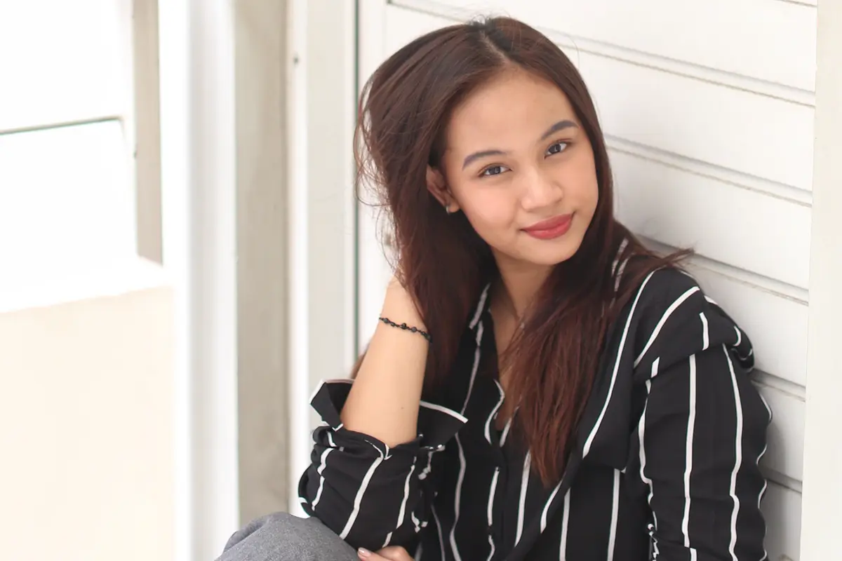 wanita april aura awet muda