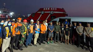 Detik-Detik 8 ABK Selamat dari Kapal yang Tenggelam di Bawean
